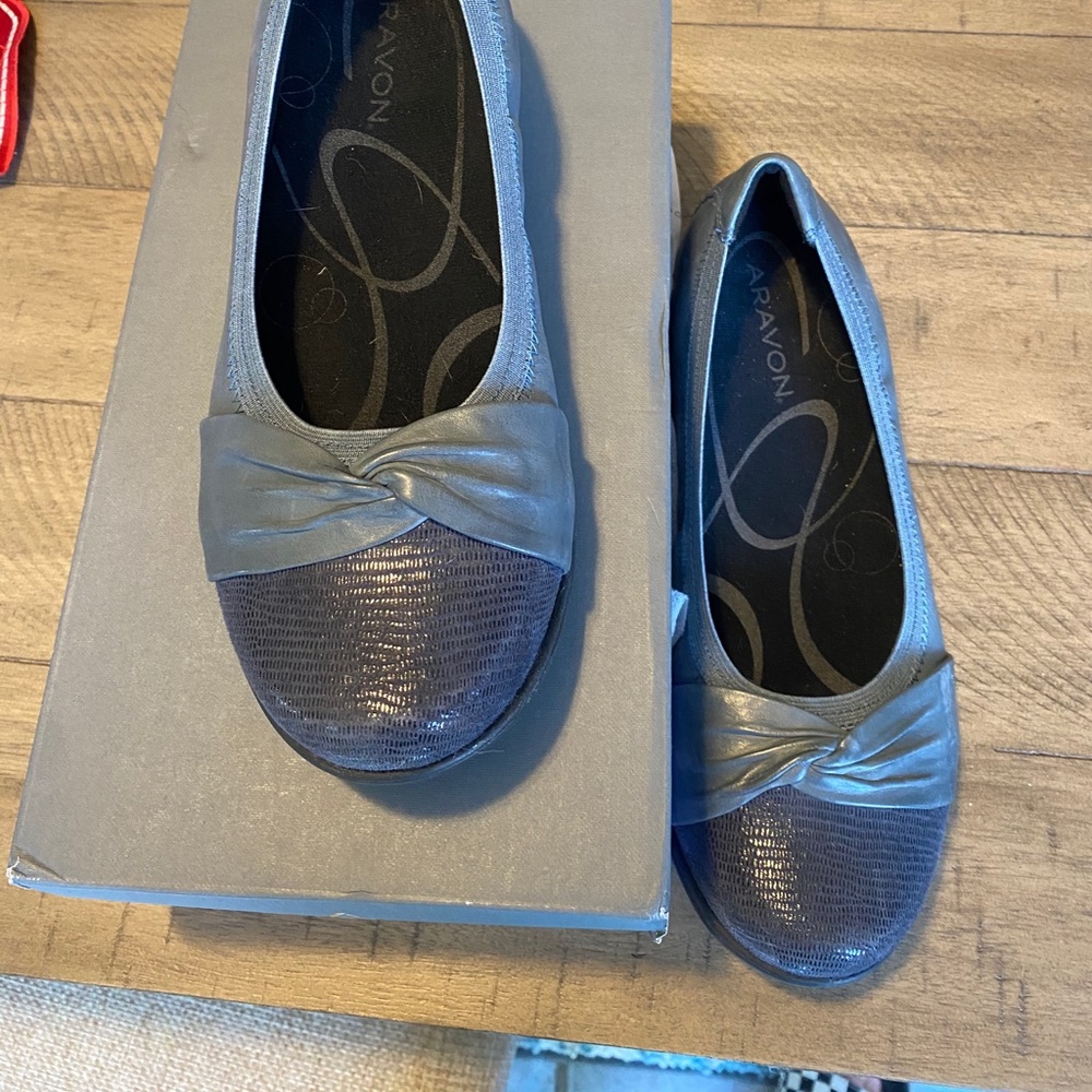 Aravon Andrea flats